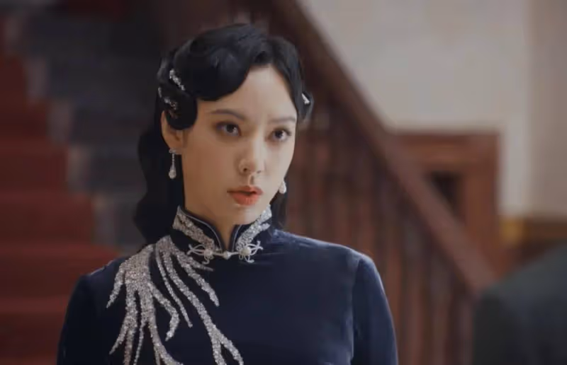 《孤舟》:直到李先生被毒死,顧易中才明白,真正的大佬是李太太