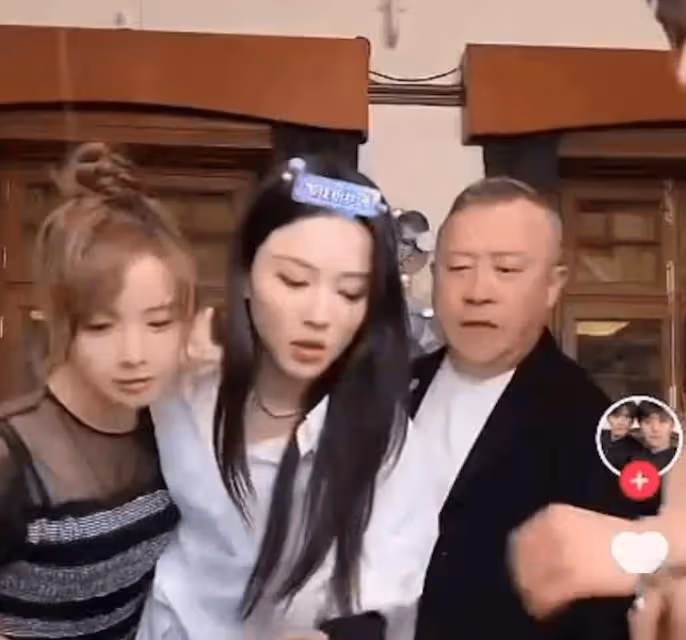 曾志偉與兒媳直播賣月餅!因一事被內地網紅當眾「教育」!