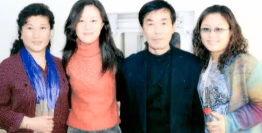高秀敏女兒:父母雙亡,敗光7套房產,恨透趙本山,41歲的她人生跌宕
