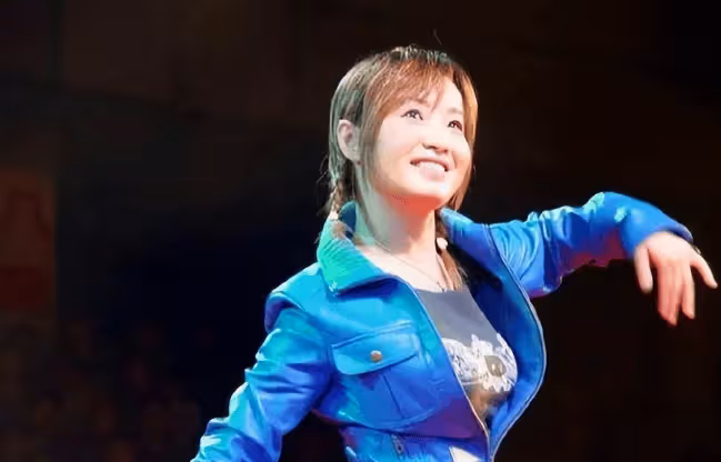她曾4次登上春晚,因被恩師欺騙懷孕流產、前途盡毀,如今過得怎麼樣?