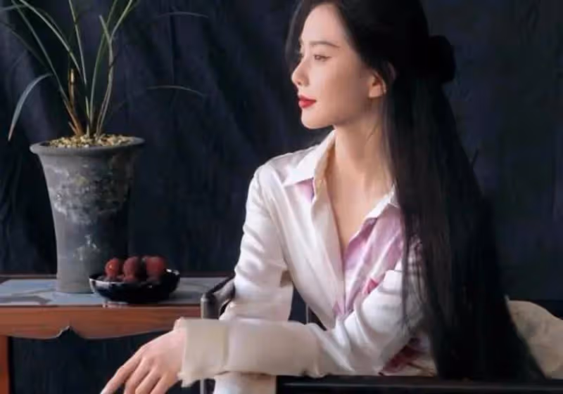 劉詩詩怎麼也變臉了??漂亮是漂亮了,但是就是感覺不像她了,怎麼回事?