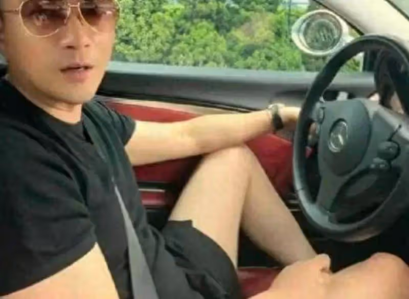 具俊曄騎汪小菲二手車,大S胳膊傷疤成亮點,節目中意外曝光離婚真相