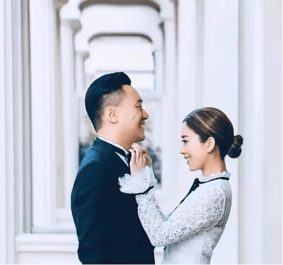 TVB前知名花旦近照曝光肚子凸起,被疑懷孕,臀部豐滿盡顯孕味