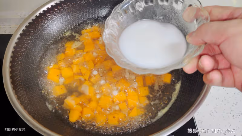 八月不吃此菜太虧了,苦苦等一年了!隨手煮一煮,一口甜糯彈牙、還能養人