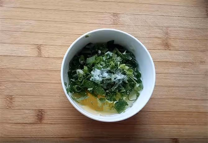 一個土豆,一碗麵粉,手不沾面,10分鐘做出營養早餐,簡單又快速
