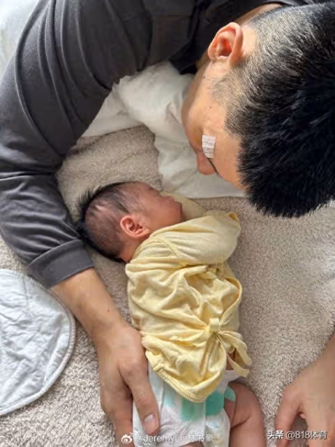 小瘋狂!林書豪官宣升級當爹,結婚4年菲律賓妻子為他生下大胖兒子