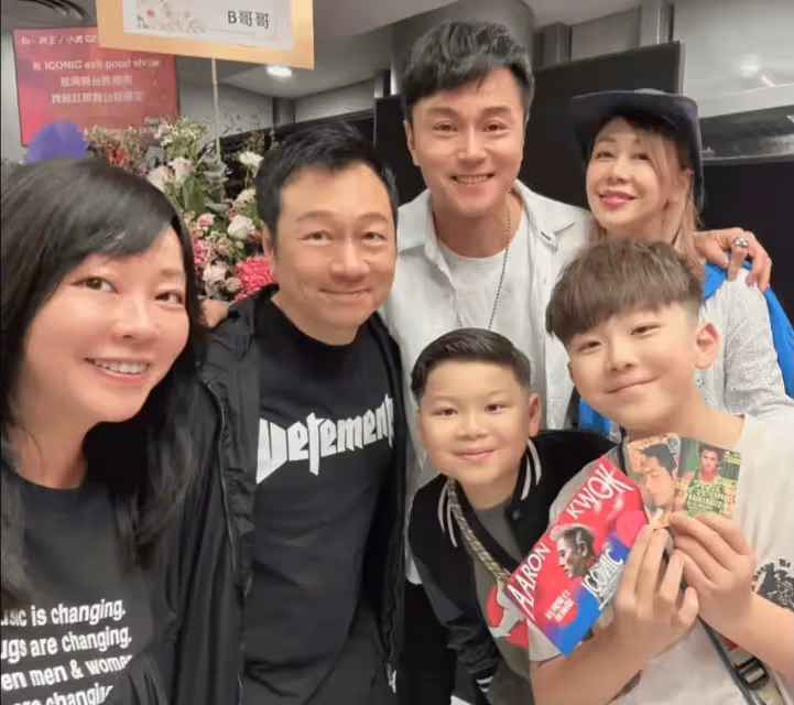 港星黃浩然一家現身郭富城演唱會!大兒子越發帥氣,被指撞臉韓星