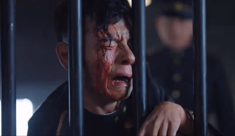 十八線小演員,用4年熬成內娛第一男神