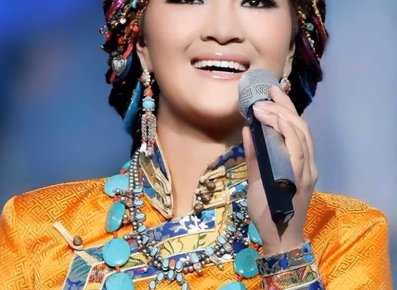降央卓瑪:我這輩子最正確的決定,就是嫁給了自己倒追的藏族丈夫