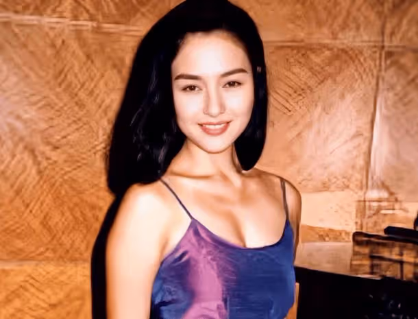 她是「香港最美女演員」,51歲胃癌而亡,病痛折磨到只有45斤