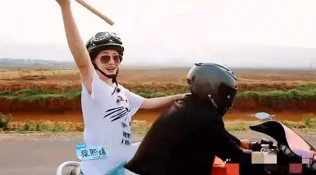 大s韓國綜藝曝光，和具俊曄騎摩托飆車太瀟灑，具俊曄又酷又帥