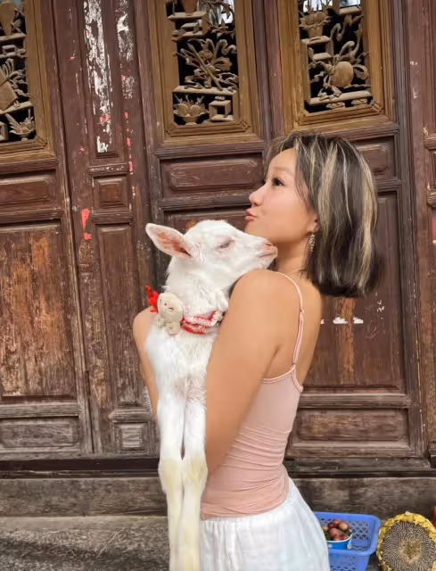 李靜曬與媽媽女兒雲南旅遊美照,女兒很漂亮,媽媽氣質太好了