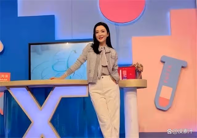 她是王勵勤前女友,分手後3年內嫁2富豪,現已生娃,37歲容顏靚麗