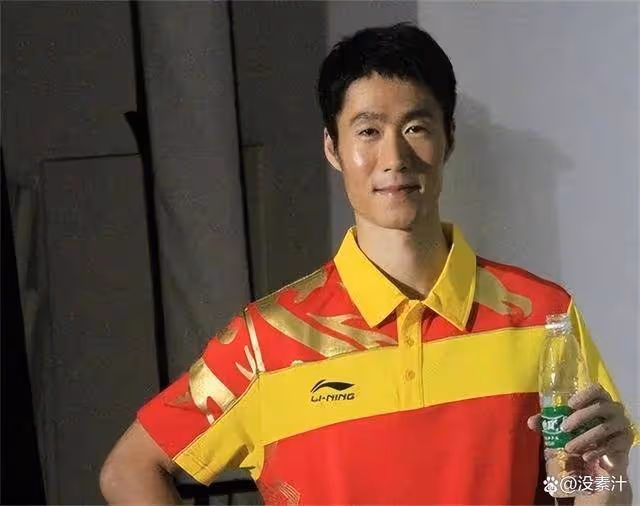 她是王勵勤前女友,分手後3年內嫁2富豪,現已生娃,37歲容顏靚麗