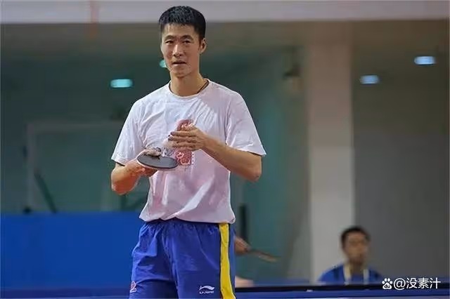 她是王勵勤前女友,分手後3年內嫁2富豪,現已生娃,37歲容顏靚麗