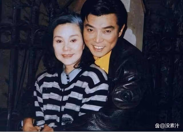 劉雪華是他一生的牽掛,卻被逼娶孕妻,瓊瑤小生張佩華今怎樣了