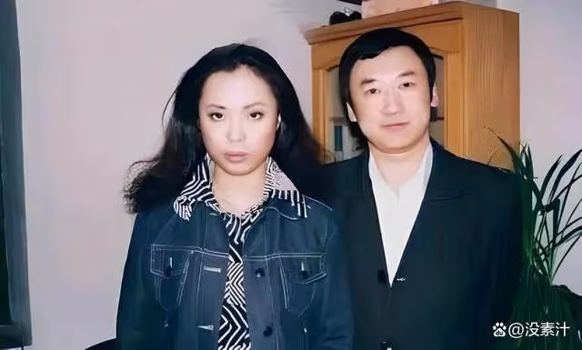 23歲靠那英相助,28歲吞藥自殺,三婚三離,「最丑天后」如今怎樣
