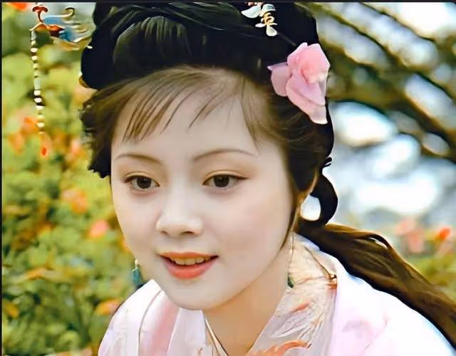 「薛寶釵」張莉:身價過億無兒無女,58歲未婚終成紅樓夢中人