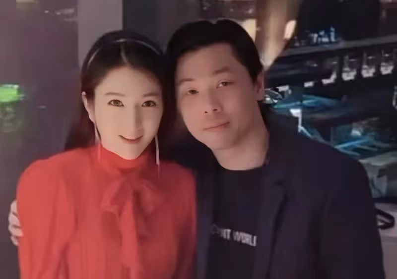 香港女星苟芸慧再曝離婚,慶生未戴婚戒,結婚六年老公不肯生小孩