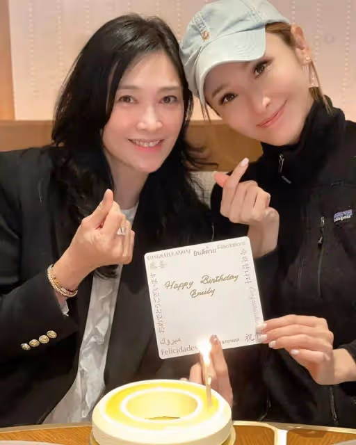香港歌王老婆曾是港姐冠軍,保養得宜躋身上流圈,投資眼光獨到,全家衣食無憂