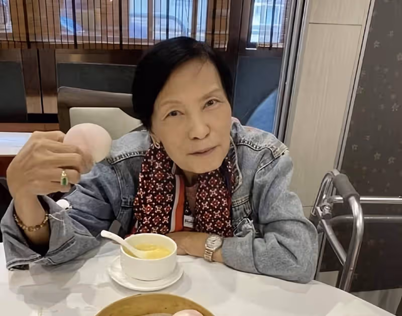 TVB老戲骨捐出600萬房產，看淡生死立好遺囑，熱心慈善一生未婚