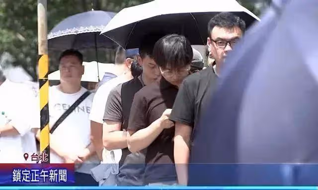 汪小菲用酒店拍賣所得做慈善，網友：捐了大s也別想拿到錢
