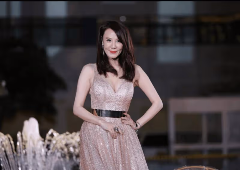 TVB御用情婦罕露面!驚喜參演重頭劇!去年斥半億買樓成隱形富婆