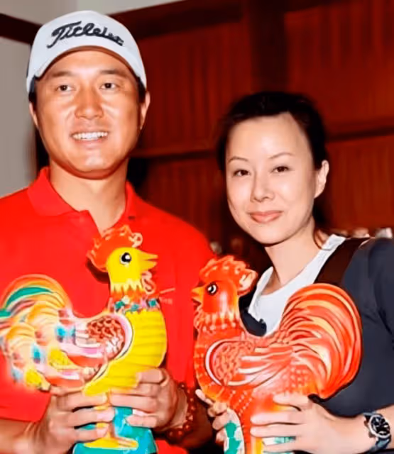 從泥瓦匠逆襲成春晚歌手,他自毀前程作死入獄,還敢發文叫冤?