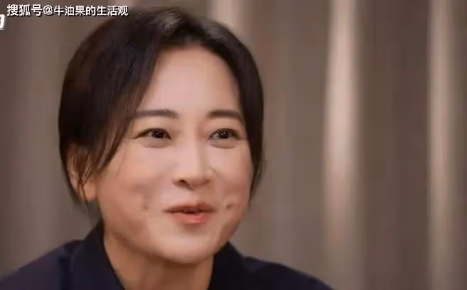 賈玲身材反彈引熱議,讓路人拍照後給她P一下,目測胖了20斤