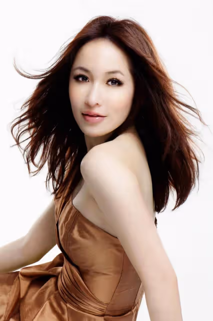 蕭亞軒生日前浴室跌倒受傷!性感天后「復出」遙遙無期?