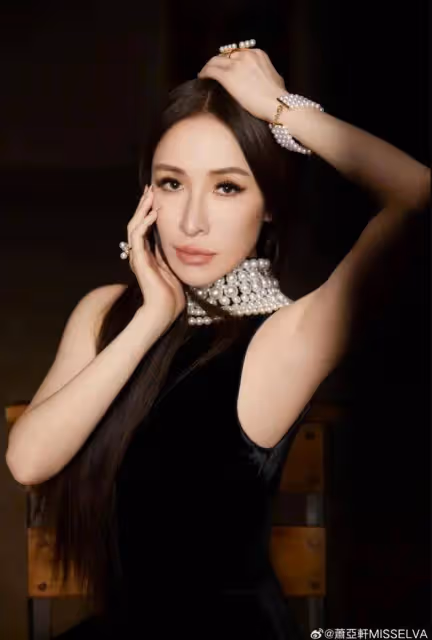 蕭亞軒生日前浴室跌倒受傷!性感天后「復出」遙遙無期?