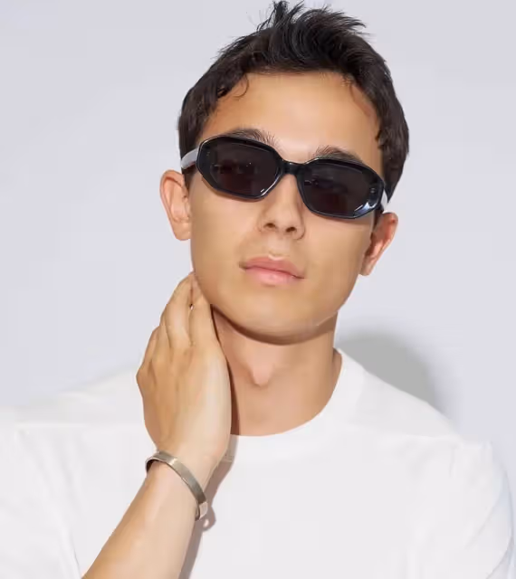 陳奕迅女兒戀情曝光,交往日本混血男模,曾和徐濠縈一起出遊