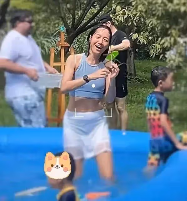 朱丹周一圍參加親子活動被偶遇,朱丹超陽光,周一圍男人味十足