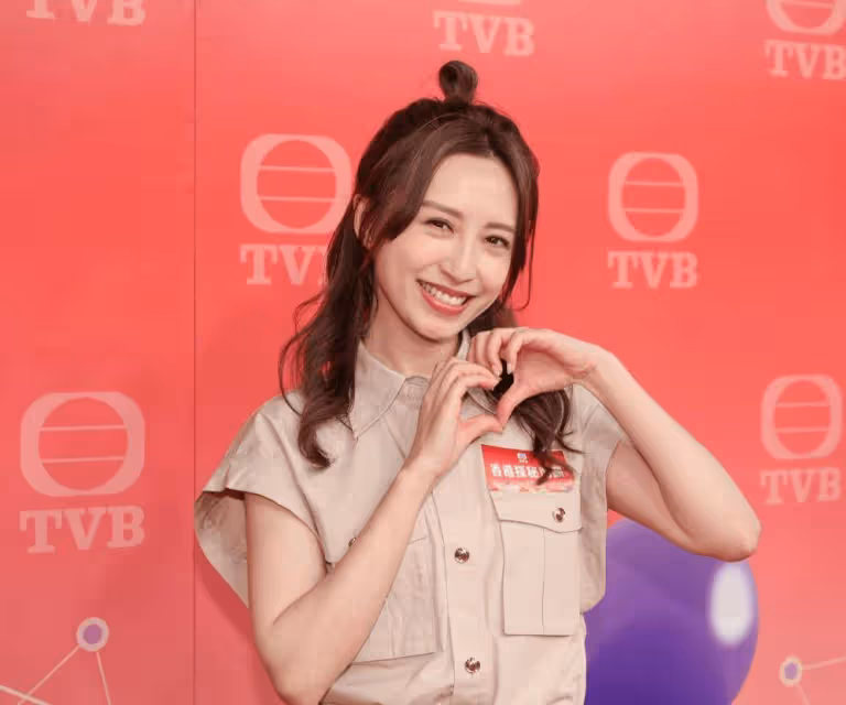 TVB花旦現身北京逛故宮,稱很快會再來!與大26歲視帝演鬥氣冤家