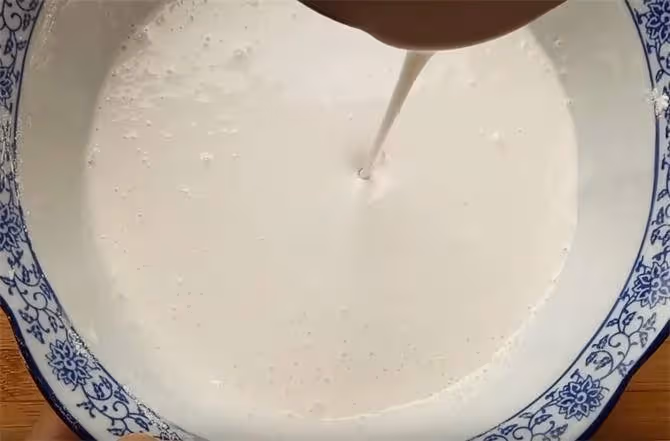 一碗糯米粉,一碗花生,不擀麵,不揉面,筷子攪一攪,家人都說好
