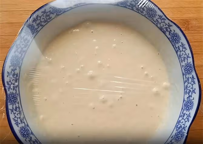 油條新方法,筷子攪一攪,不揉面,擠一擠,蓬鬆柔軟,做法超簡單