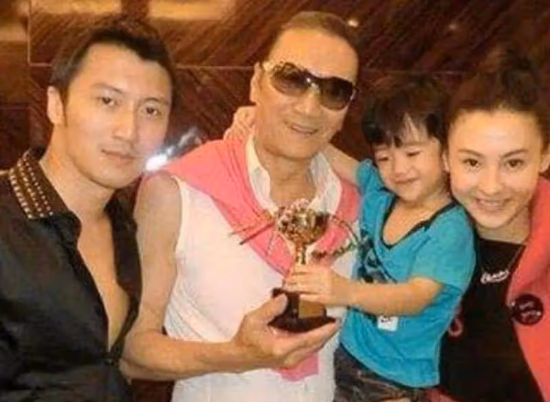 陳冠希爆料謝霆鋒張柏芝離婚內幕,硬碟門後的愛恨情仇和堅韌成長