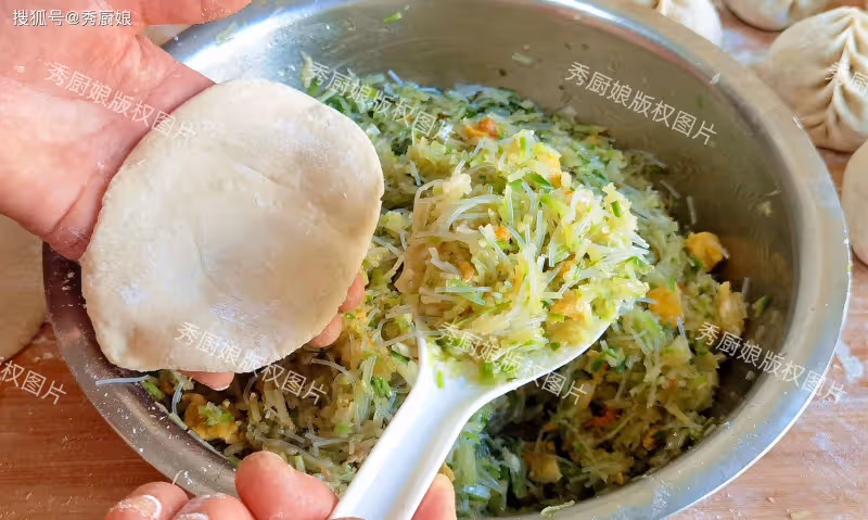 立秋後,少吃豆角茄子多吃它,清熱潤肺、健胃消食,蒸包子吃真香