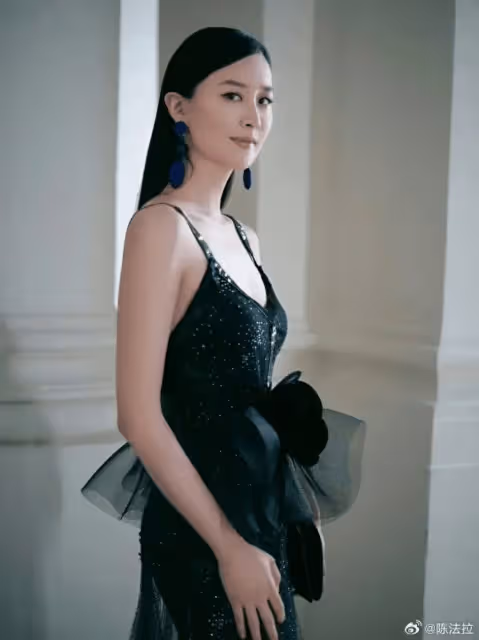 恭喜！TVB前花旦勇闖好萊塢終做女主角，二婚嫁外籍老公生兩娃