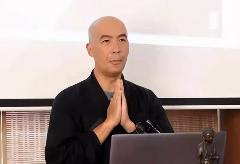 香港知名男星看破紅塵出家,近照曝光變慈眉善目,演風月片走紅