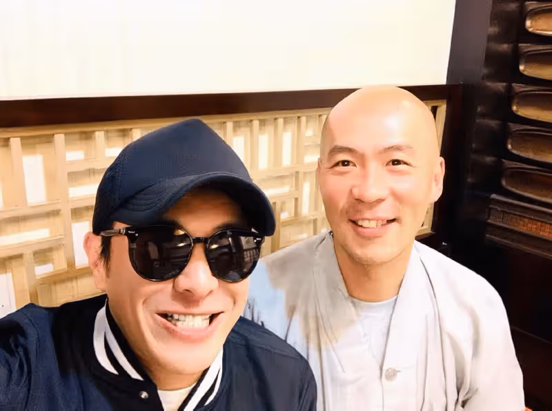 香港知名男星看破紅塵出家,近照曝光變慈眉善目,演風月片走紅