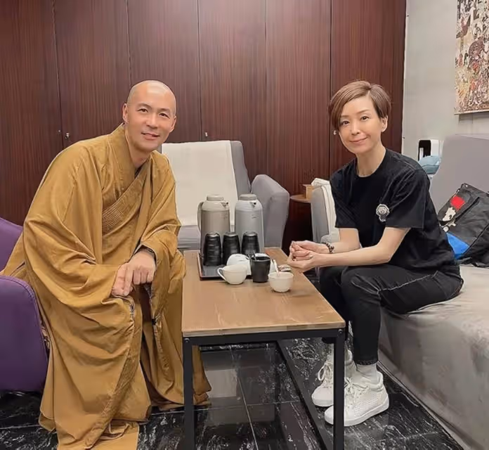 香港知名男星看破紅塵出家,近照曝光變慈眉善目,演風月片走紅