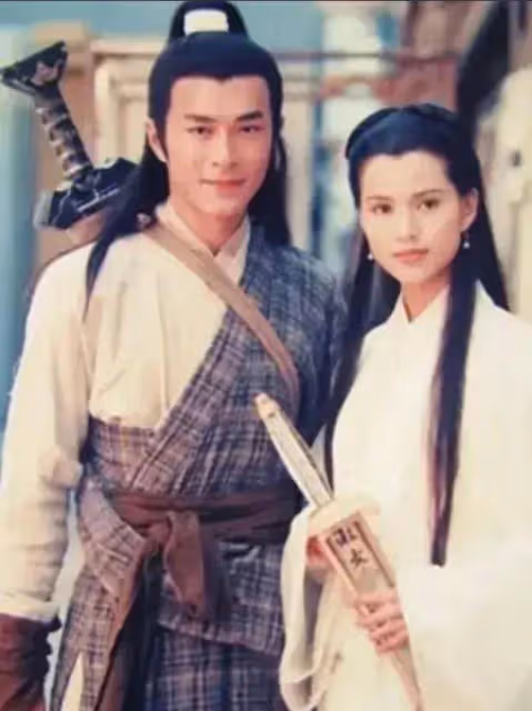 古天樂李若彤難得合體,網友直呼「回憶殺」,50多歲顏值依舊抗打!