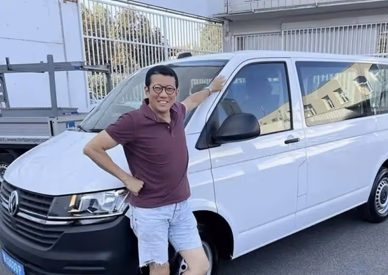 四年不工作準備買古堡!62歲TVB前知名男星移民奧地利,將獲永久居留權