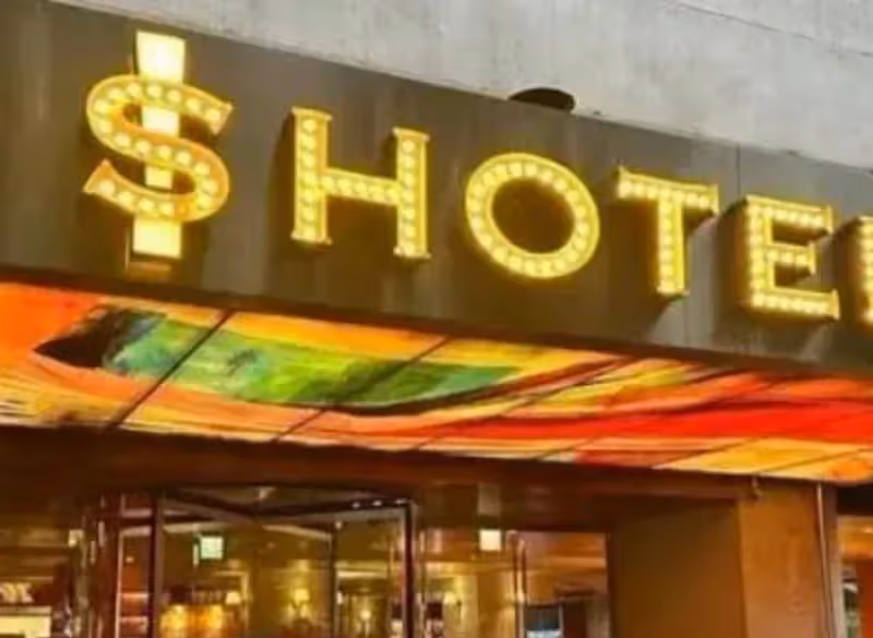 台北酒店拍賣,汪小菲直播連說3個太可怕,大S心機太深,馬筱梅成最大贏家