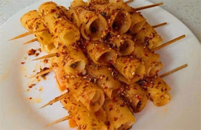 土豆新吃法,不蒸不燉不油炸,鮮香麻辣,十分鐘就能做出一道美味