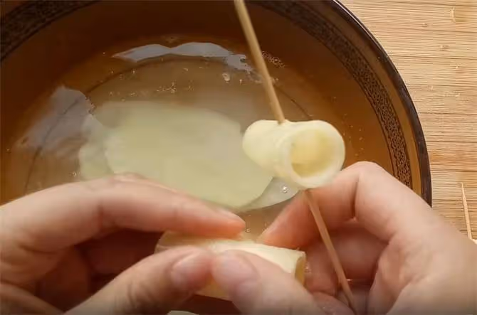 土豆新吃法,不蒸不燉不油炸,鮮香麻辣,十分鐘就能做出一道美味