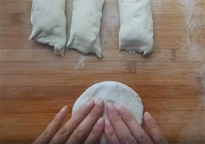 麻醬燒餅,不用烤箱在家做,只需三步,醇香酥脆,比外面好吃太多