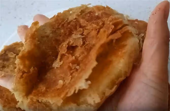 麻醬燒餅,不用烤箱在家做,只需三步,醇香酥脆,比外面好吃太多