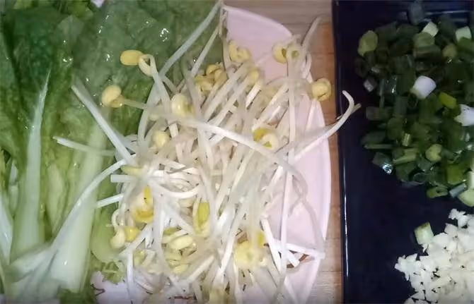 網紅「一根面」來了,其實做法很簡單,兩餳一抻,一根麵條裝一碗